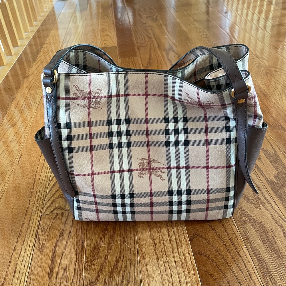 Burberry Haymarket Panels Canterbury Small Tote Bag in Mid Camel